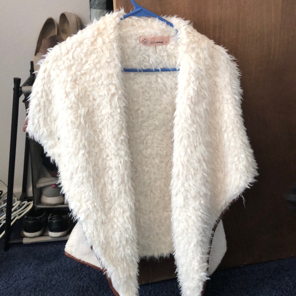 Fur vest